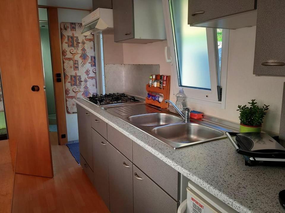 캄니크 Lexi Zen House 아파트 외부 사진